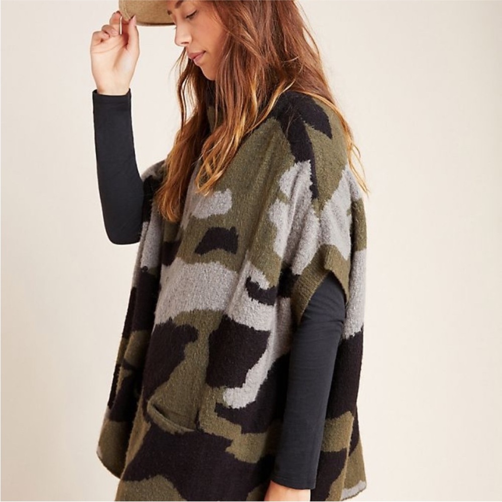 Anthropologie Moth Henrietta Camo Oversised Poncho - Picture 2 of 8